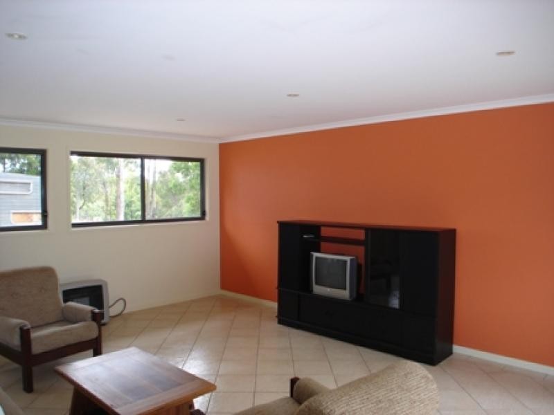 31 Strathmore Crescent, Kalaru NSW 2550