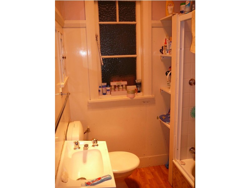 9 Peden Street, Bega NSW 2550