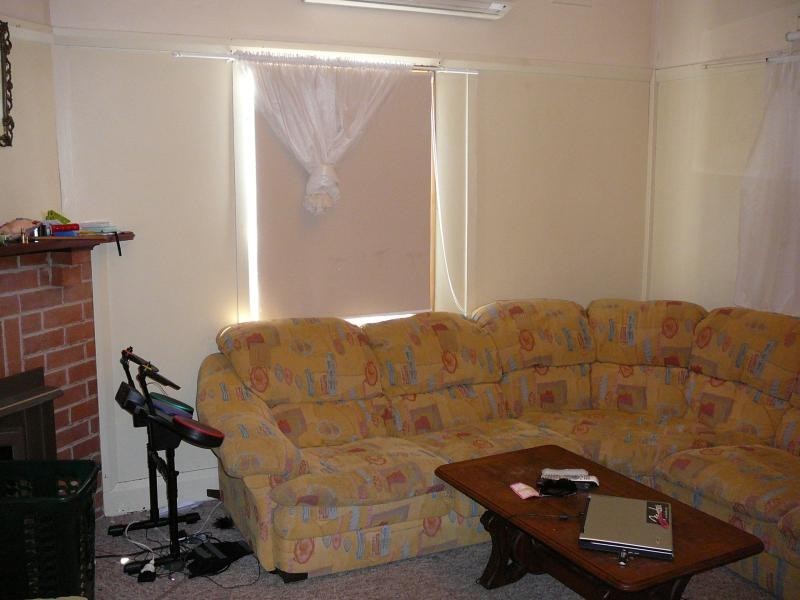 9 Peden Street, Bega NSW 2550