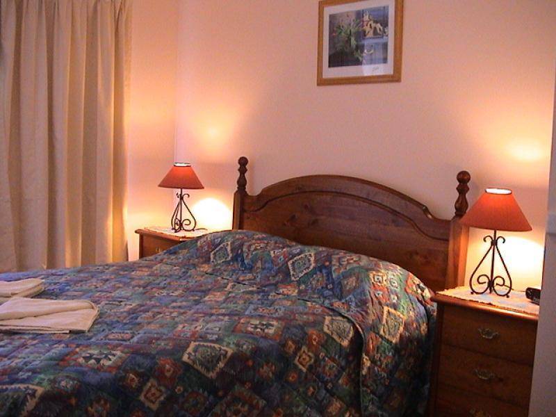 5 HENWOOD ST, Merimbula NSW 2548