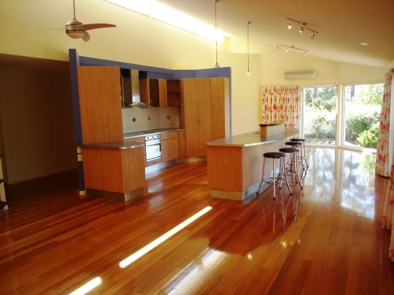 2 McKillop Crt, Tura Beach NSW 2548