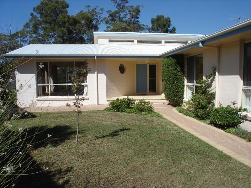 2 McKillop Crt, Tura Beach NSW 2548