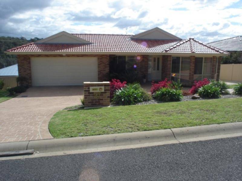 27 BOURNDA CIRCUIT, Tura Beach NSW 2548