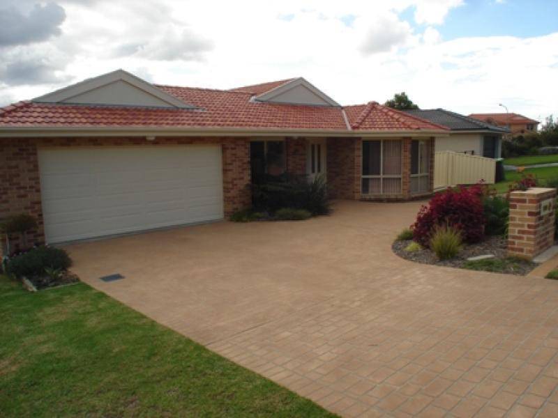27 BOURNDA CIRCUIT, Tura Beach NSW 2548