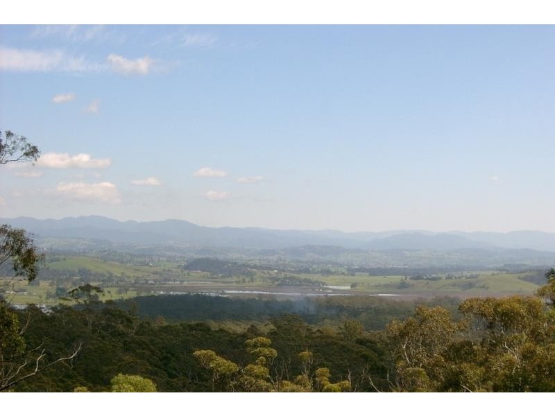 84 EMERALD CRESCENT, Wallagoot NSW 2550