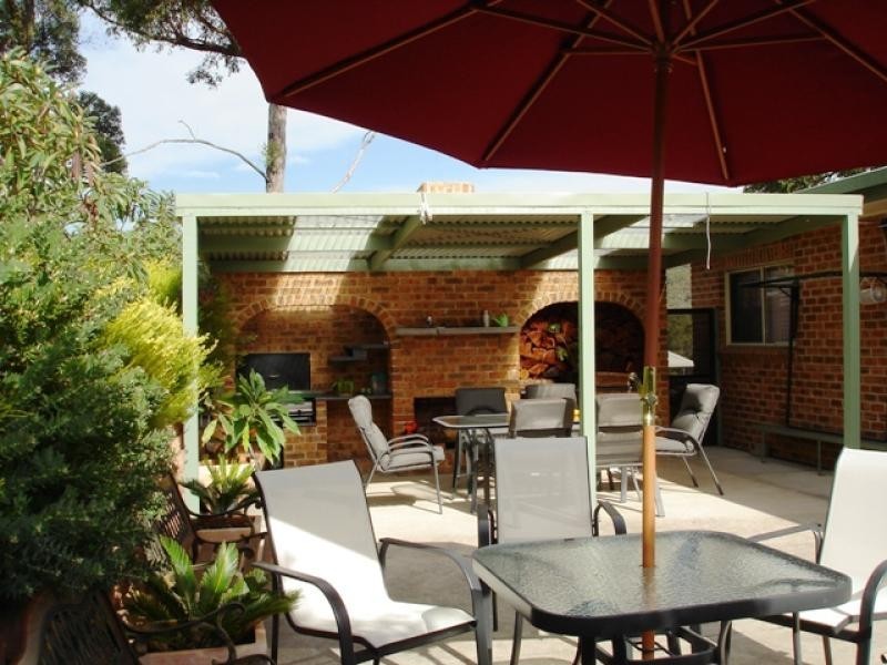 8 KING STREET, South Pambula NSW 2549