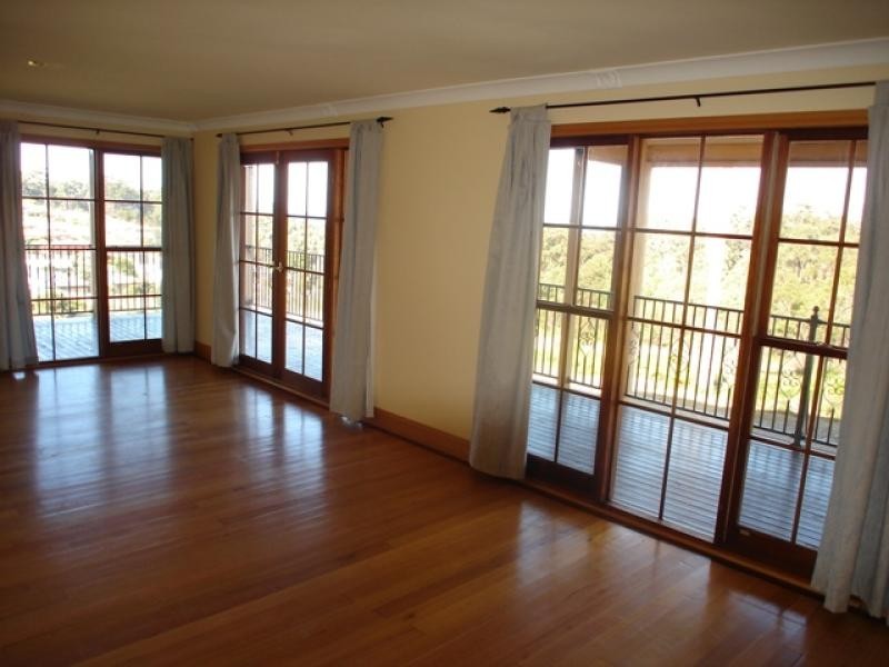 8 ELIZABETH PARADE, Tura Beach NSW 2548