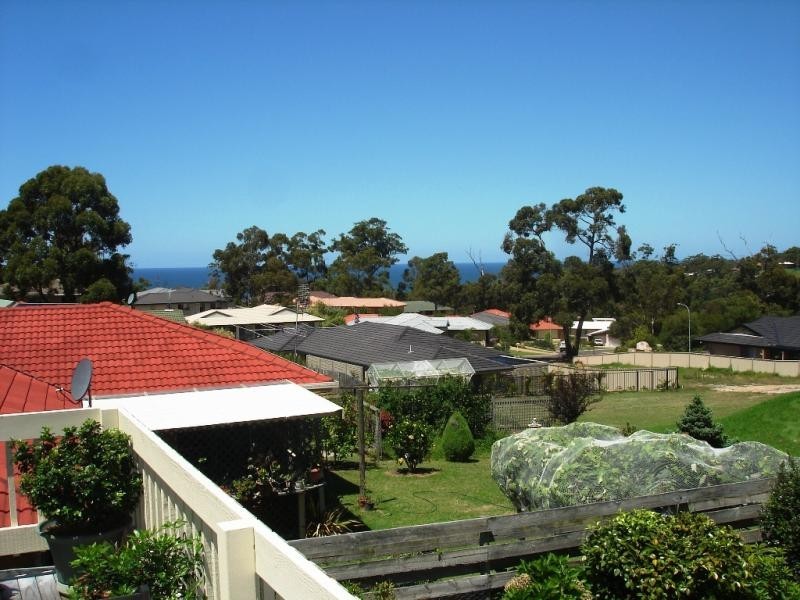 16 Pacific Way, Tura Beach NSW 2548