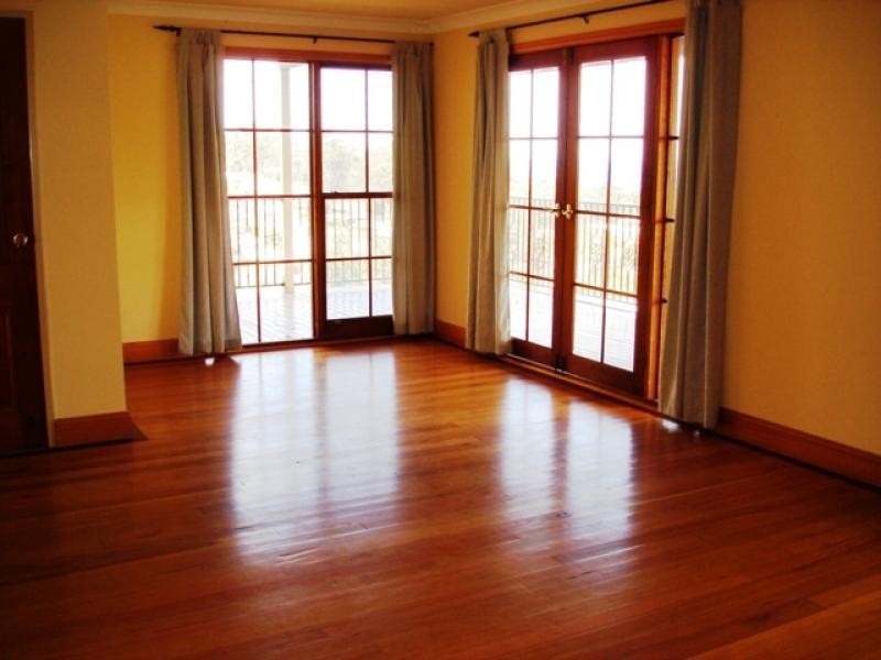 8 Elizabeth Parade, Tura Beach NSW 2548