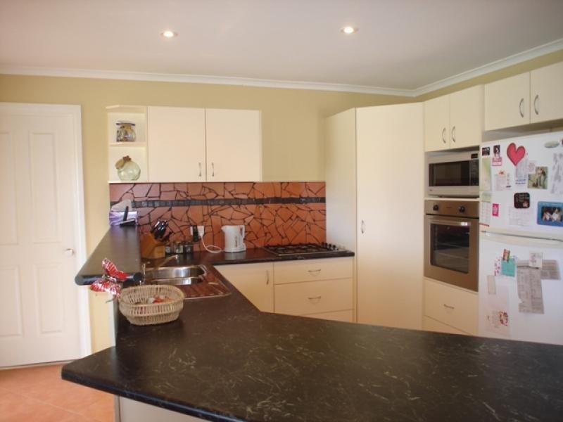 76 Surf Circle, Tura Beach NSW 2548