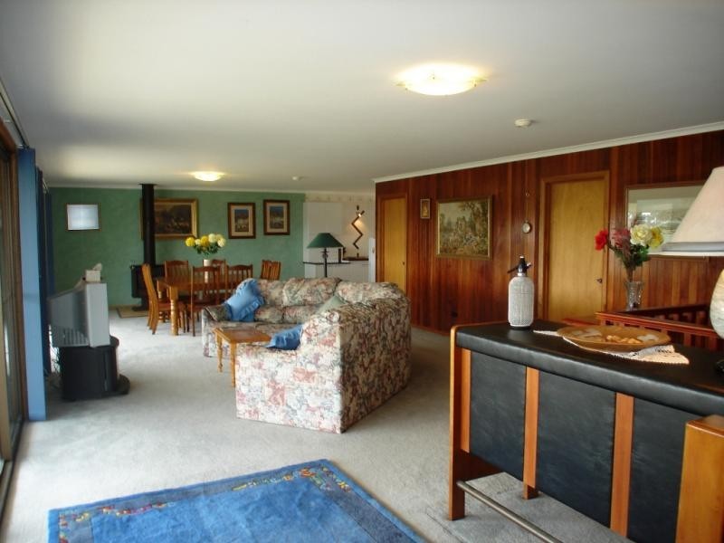22 Jinjera Parade, Pambula Beach NSW 2549