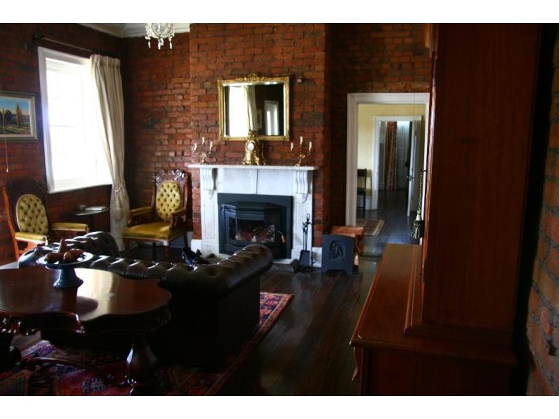 2/4 Mt Darragh Rd ” Roan Horse Inn”, Pambula NSW 2549