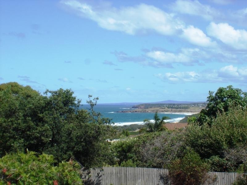 132 Golf Circuit, Tura Beach NSW 2548
