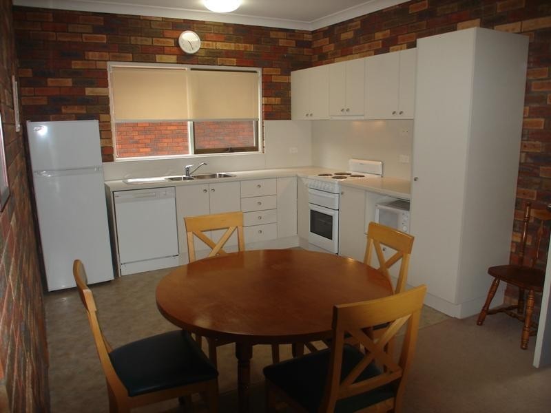 Unit 2/5 Calendo, Merimbula NSW 2548