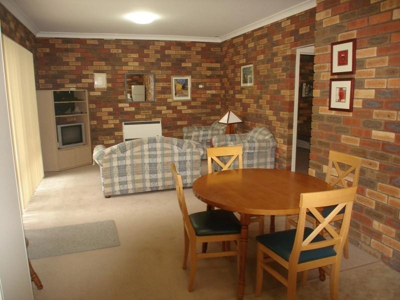 Unit 2/5 Calendo, Merimbula NSW 2548