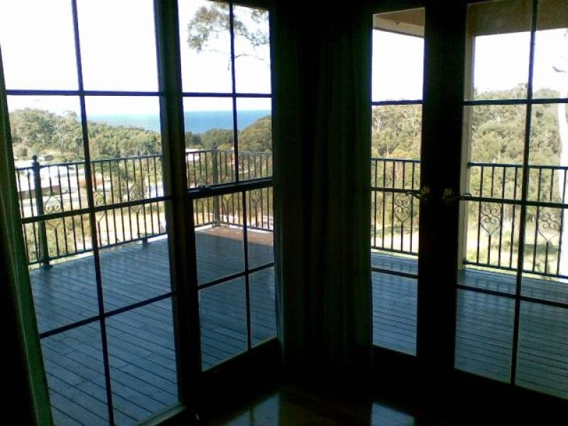 8 Elizabeth Parade, Tura Beach NSW 2548