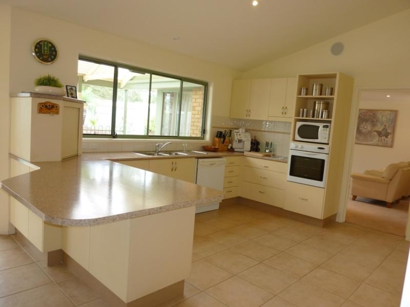 32 Headland Drive, Tura Beach NSW 2548