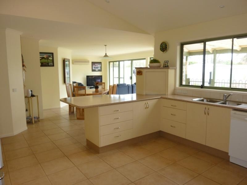 32 Headland Drive, Tura Beach NSW 2548
