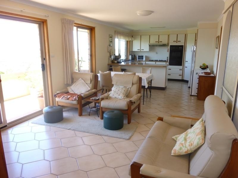 10 View st, Merimbula NSW 2548