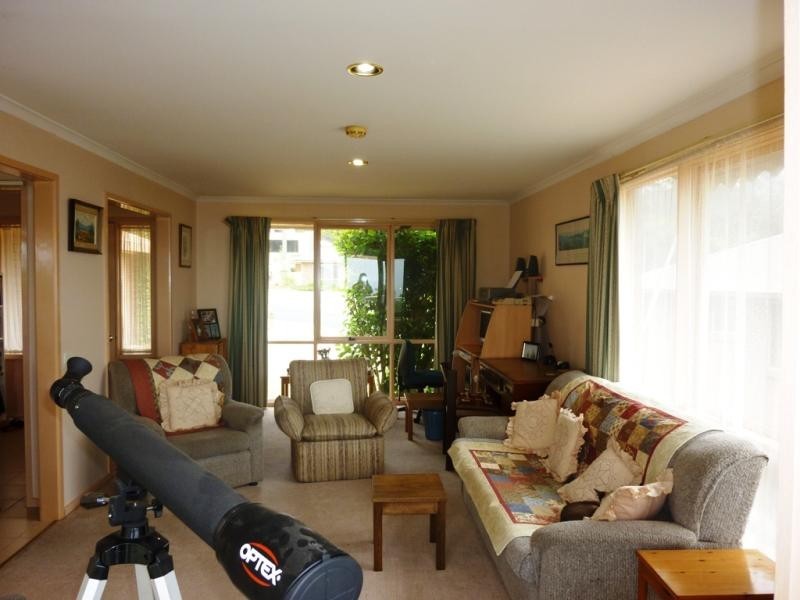 8 Golf Circuit, Tura Beach NSW 2548