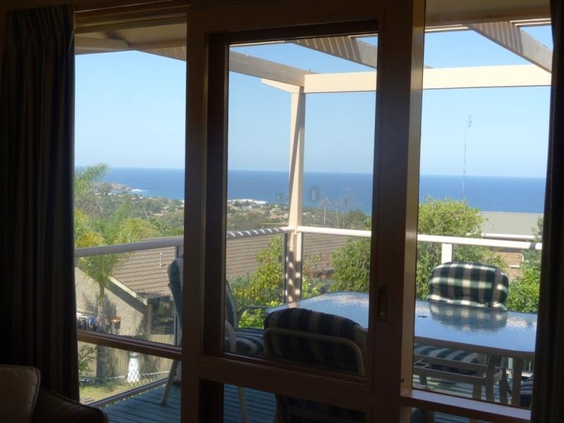 8 Golf Circuit, Tura Beach NSW 2548