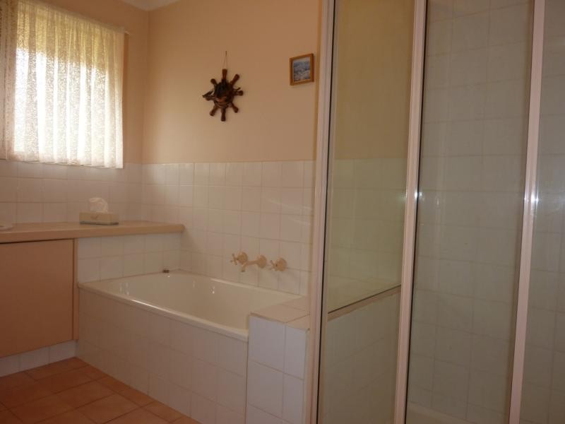 8 Golf Circuit, Tura Beach NSW 2548