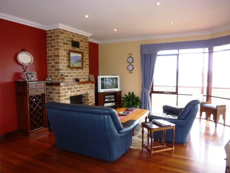 15 Imlay Street, Merimbula NSW 2548