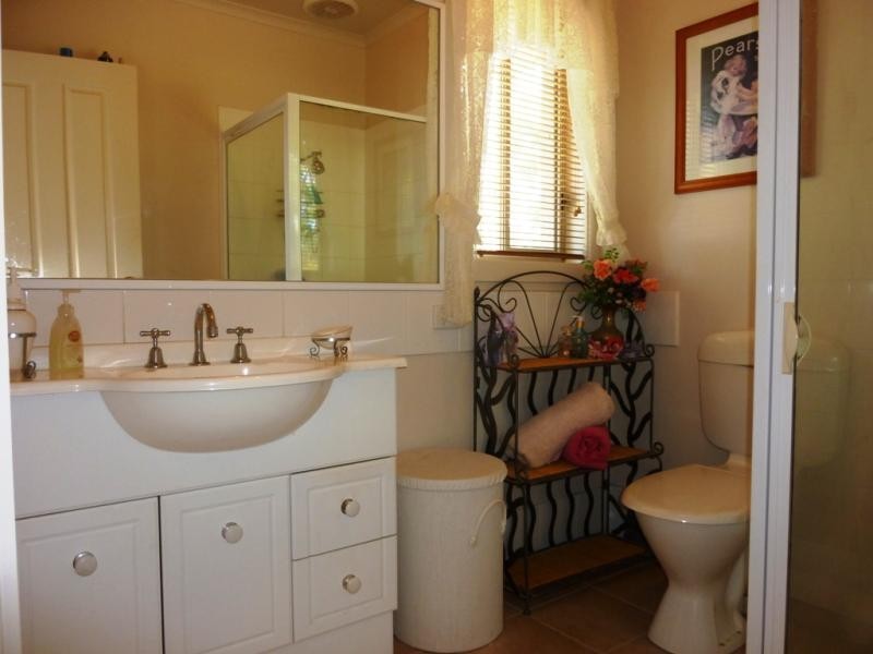 64 Stringybark Place, Millingandi NSW 2549
