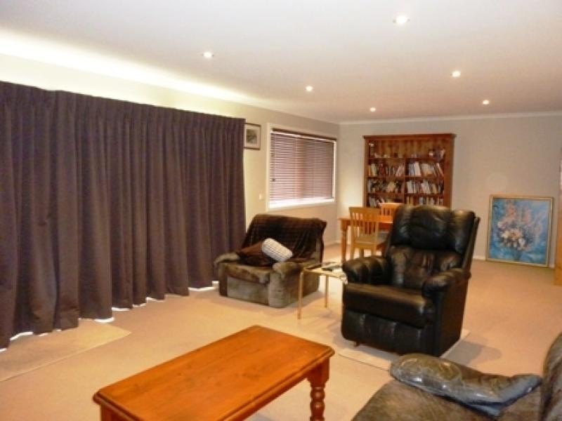Unit 2/12 Sapphire Coast Drive, Merimbula NSW 2548