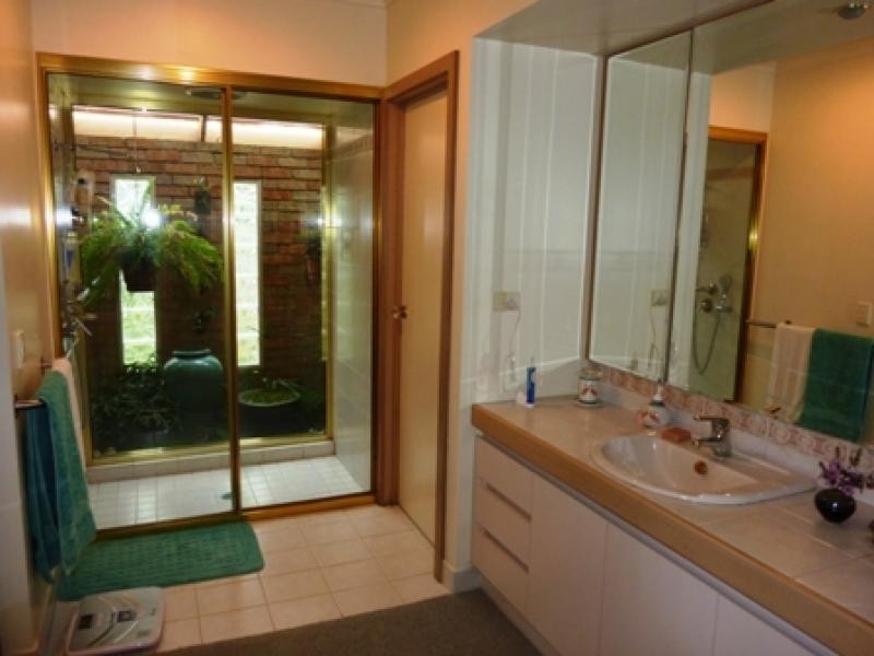 75 Stringybark Place, Millingandi NSW 2549