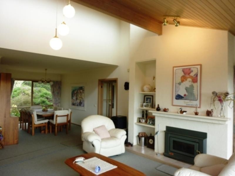 75 Stringybark Place, Millingandi NSW 2549