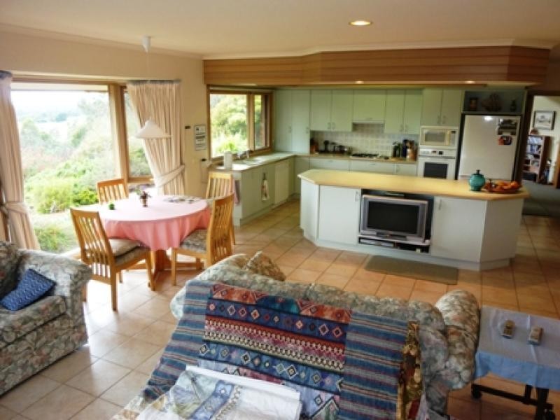 75 Stringybark Place, Millingandi NSW 2549