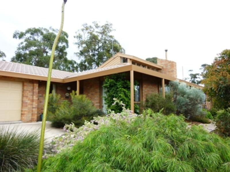 75 Stringybark Place, Millingandi NSW 2549