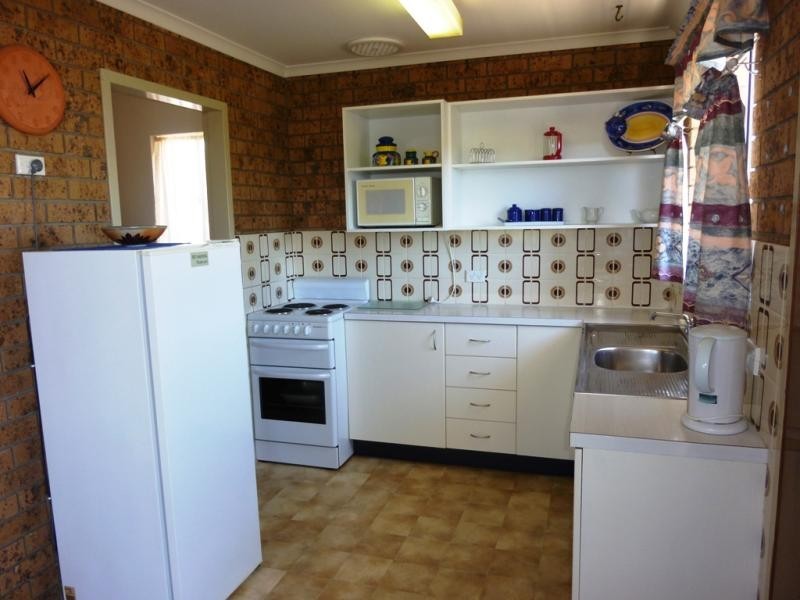 Unit 2/23 Ocean Drive, Merimbula NSW 2548