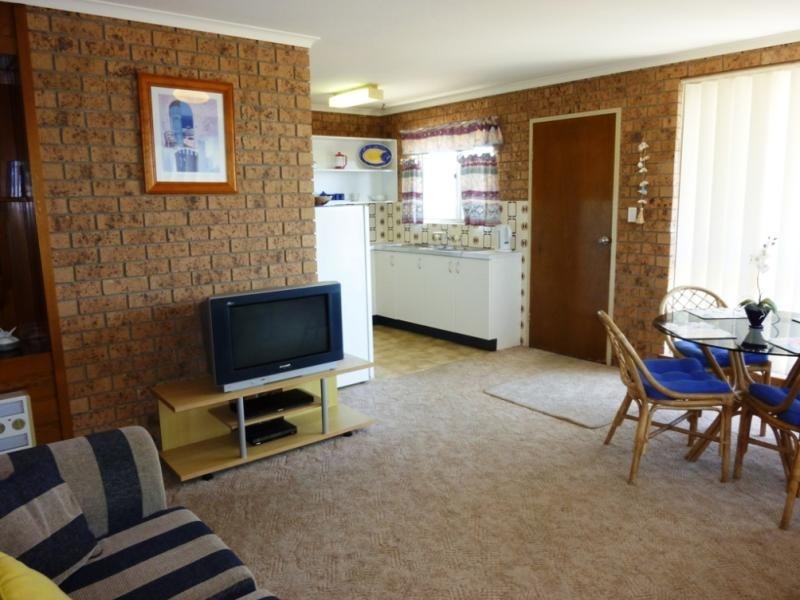 Unit 2/23 Ocean Drive, Merimbula NSW 2548
