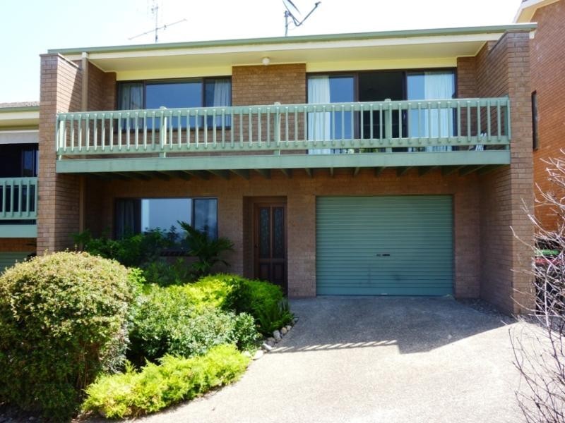 Unit 4/115 Tura Beach Drive, Tura Beach NSW 2548