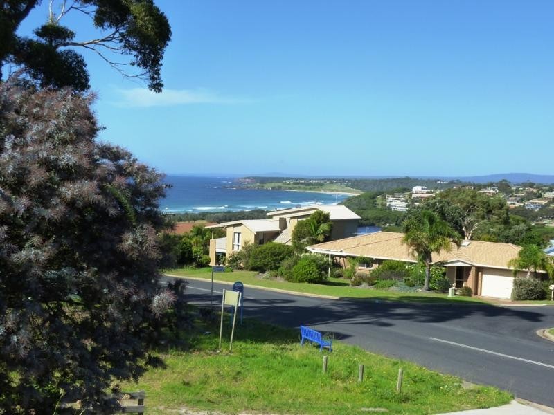 93 Golf Circuit, Tura Beach NSW 2548