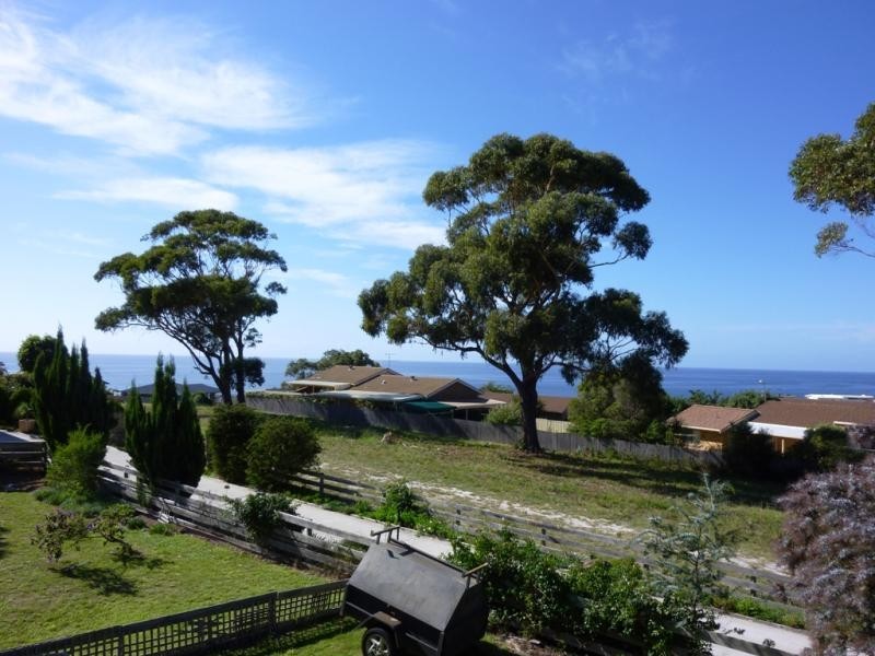 93 Golf Circuit, Tura Beach NSW 2548