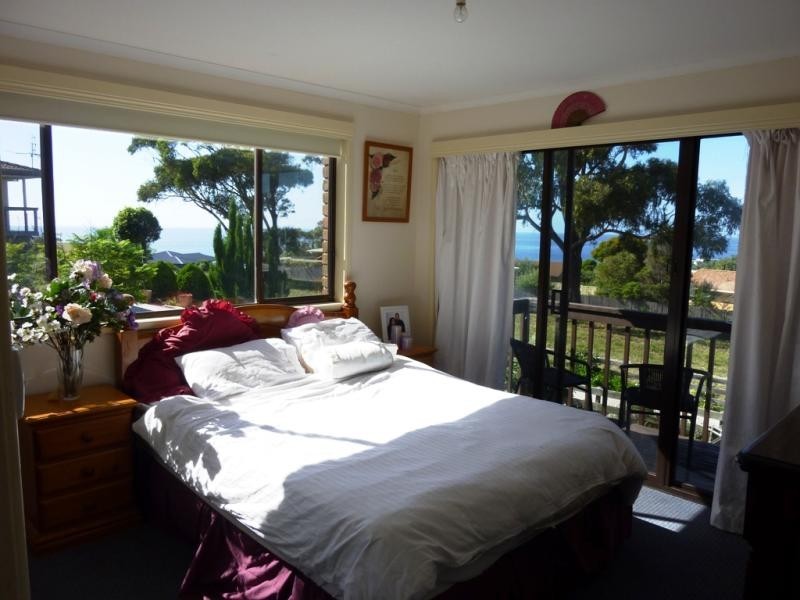 93 Golf Circuit, Tura Beach NSW 2548