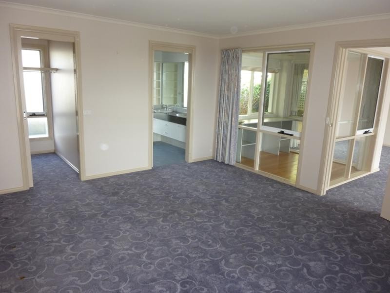 38 The Fairway, Tura Beach NSW 2548