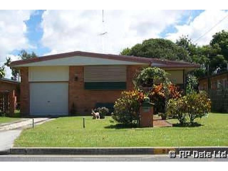 20 MOROTAI AVENUE, Palm Beach QLD 4221