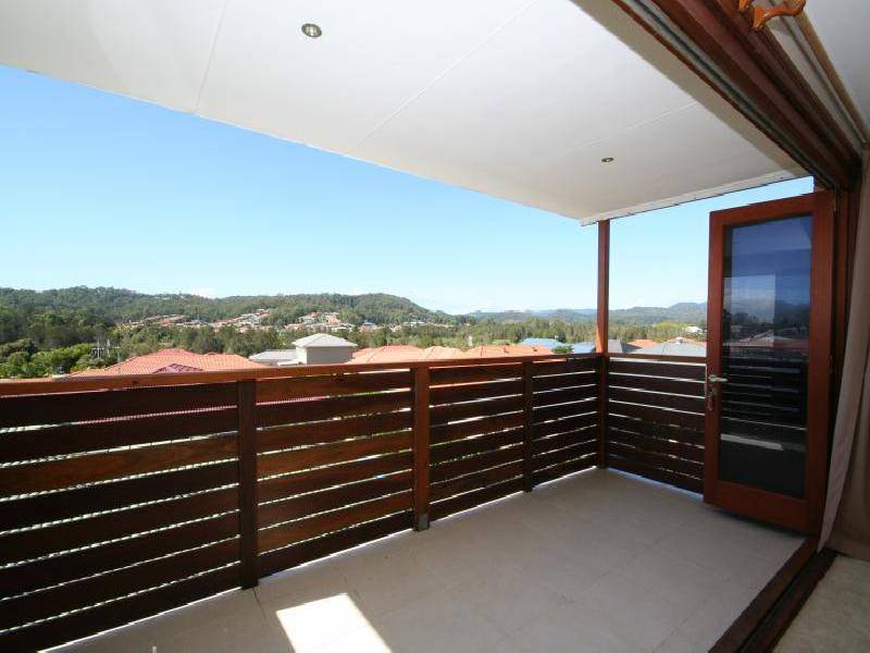 3 BAEKEA DRIVE, Elanora QLD 4221