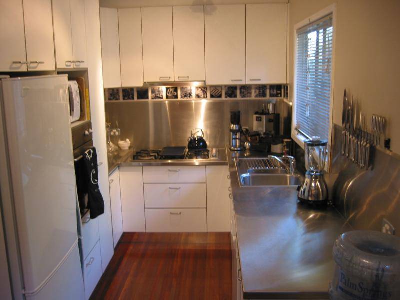 8 WALSH STREET, Currumbin QLD 4223