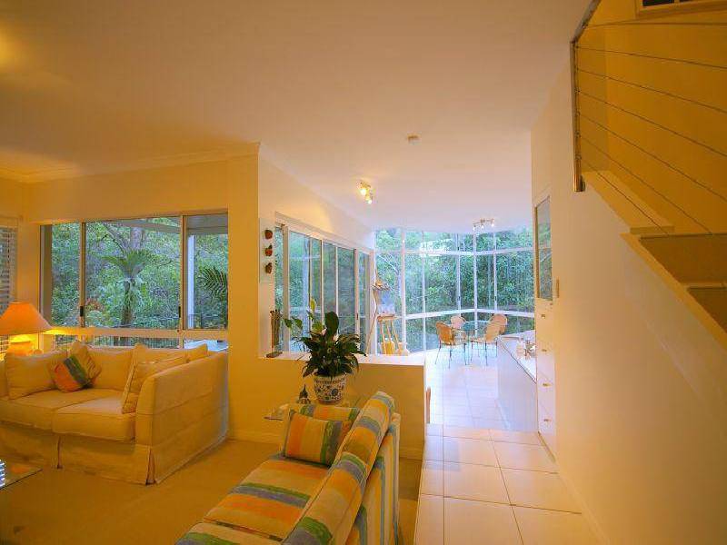 23 CREST DRIVE, Currumbin QLD 4223