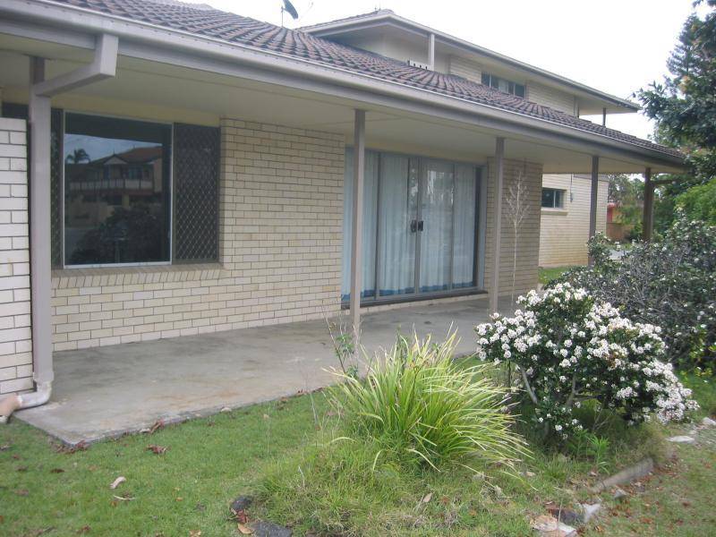 2 MARLIN COURT,, Palm Beach QLD 4221