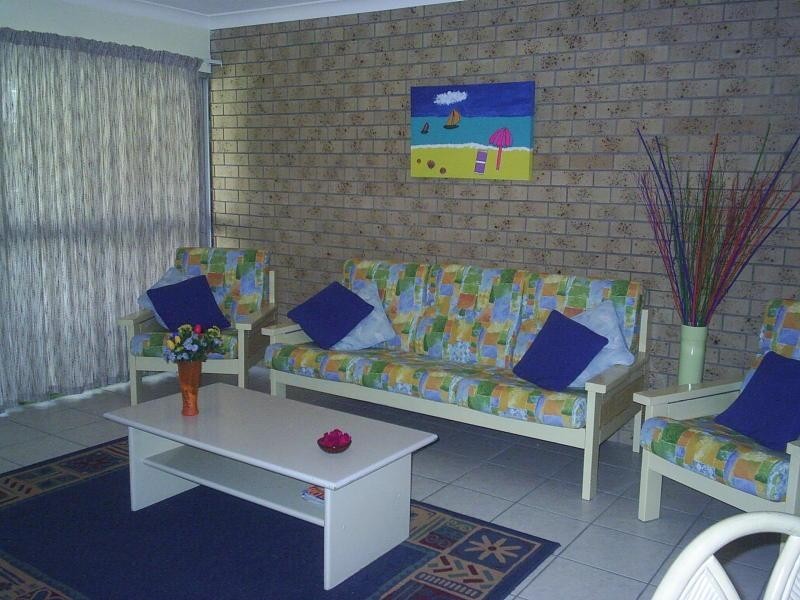 8/12 MAWARRA STREET, Palm Beach QLD 4221