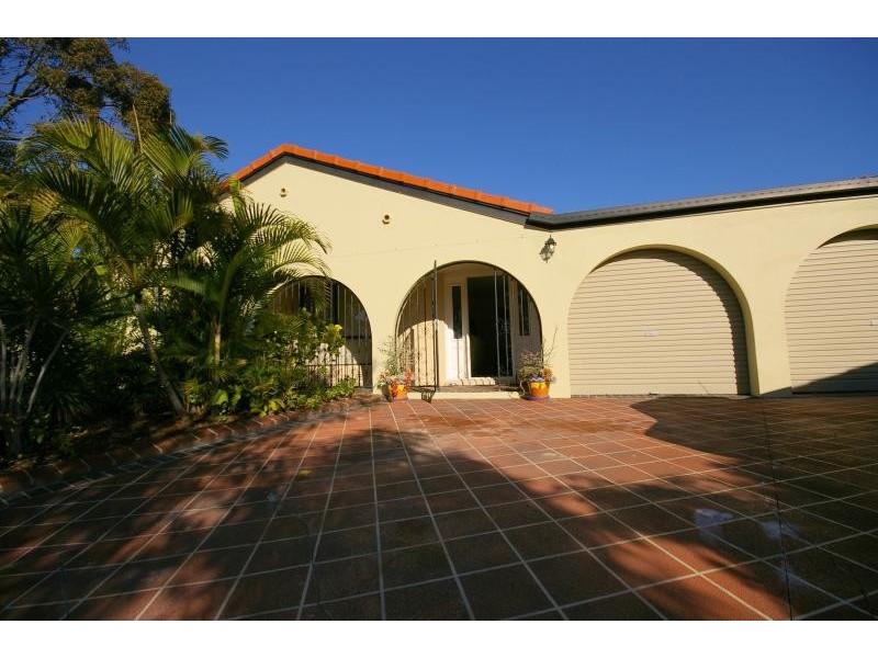 38 SPINDLE STREET, Palm Beach QLD 4221
