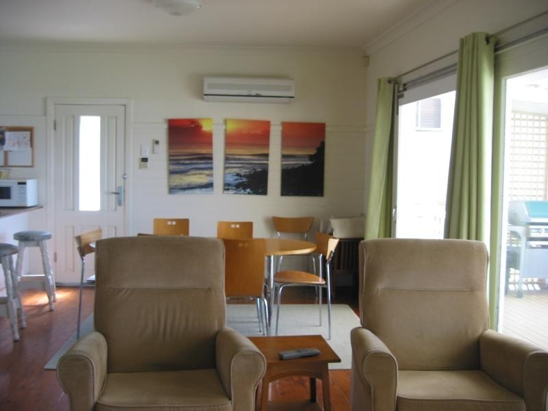 438 The Esplanade, Palm Beach QLD 4221