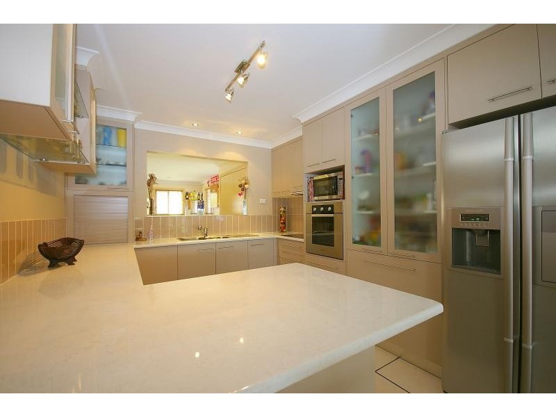 68 ANGELICA STREET, Elanora QLD 4221