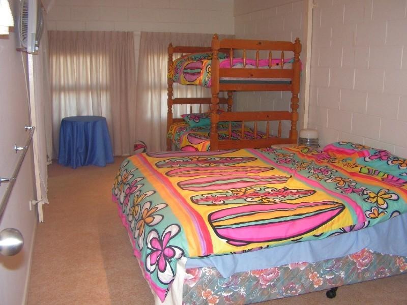 193 HEDGES AVE, Mermaid Beach QLD 4218